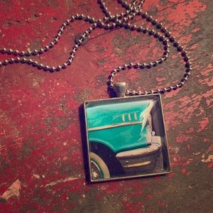 🆕 Retro Classic Car Show Pinup 57 Chevy Necklace